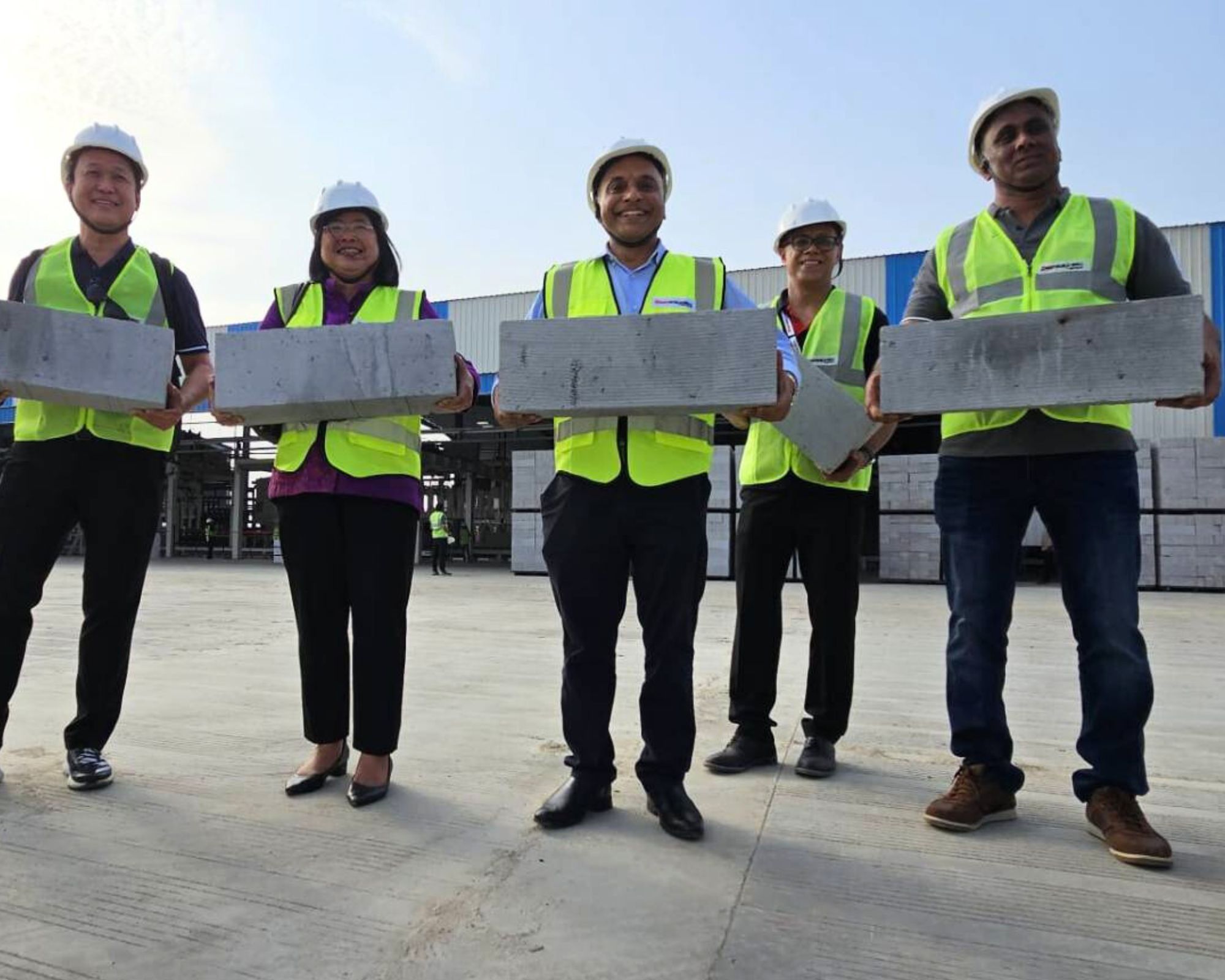 3 SCG International joint venture with bigbloc